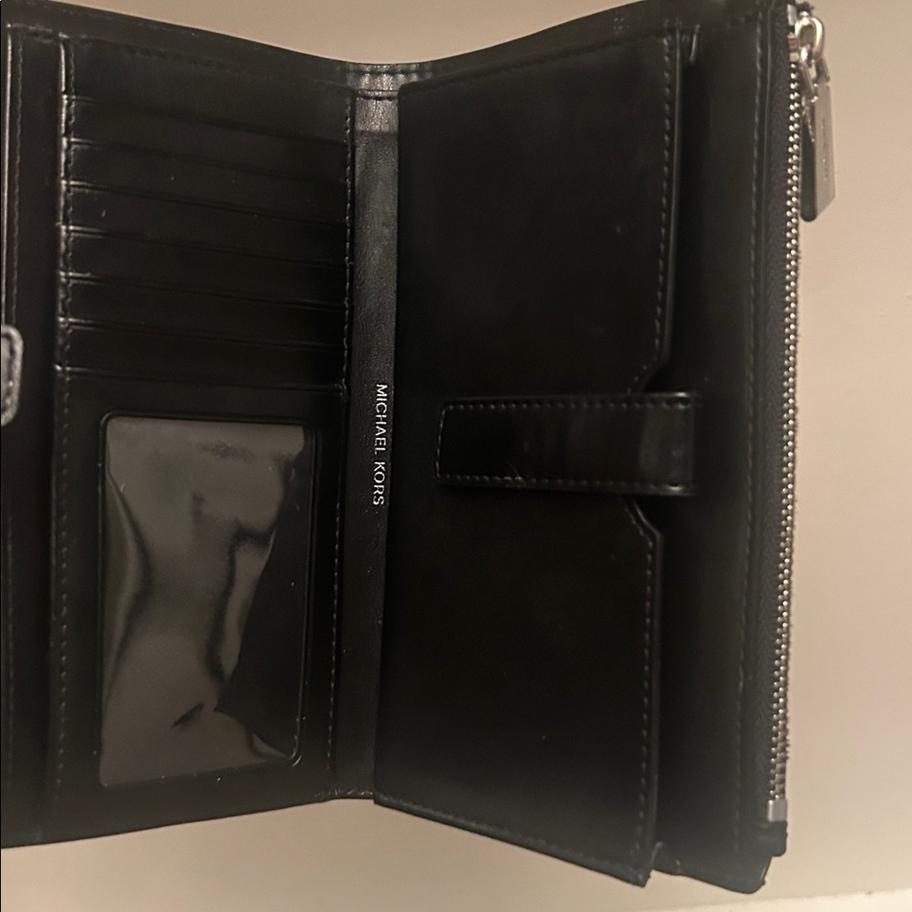 Michael Kors Jet Set Striped Calf Hair Double Zip Phone Wallet in MK Print - Picture 9 of 12